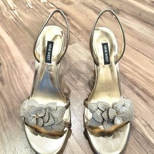 NWOT Nine West Idriv Soft Gold Slingback Heels